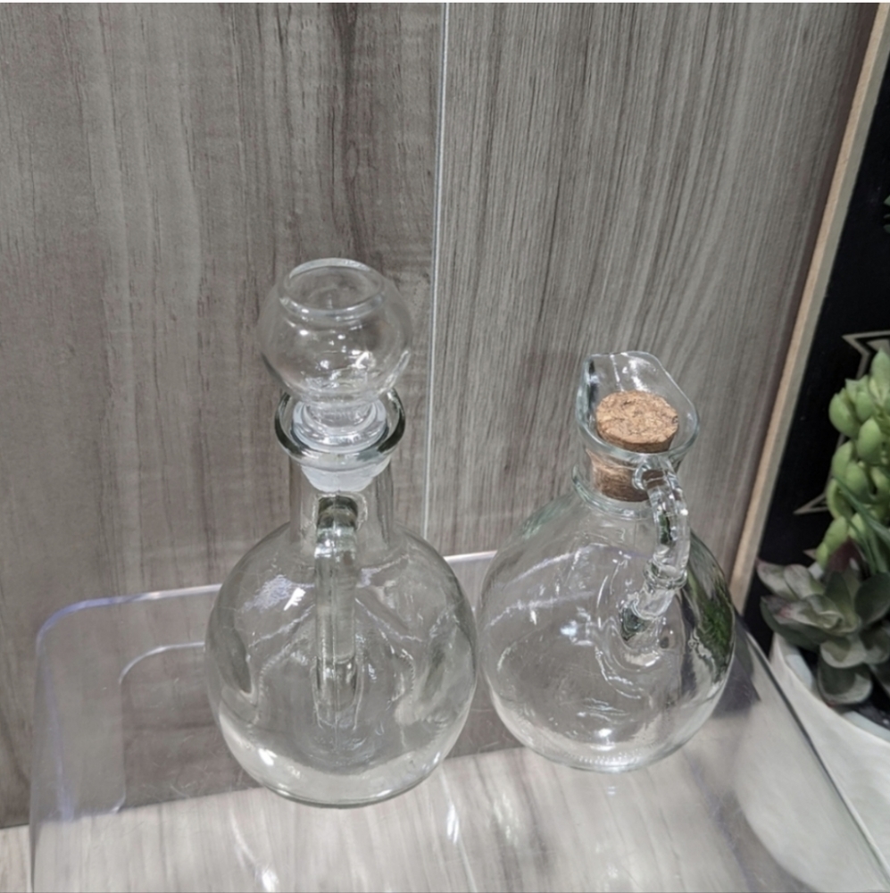 Oil & Vinegar Clear Glass Cork Bottles Serveware Small VINTAGE - Picture 6 of 14